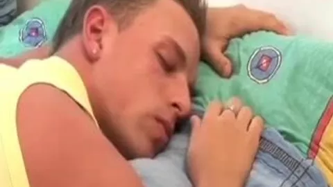 Aufwachen mit einer Zunge im Arsch