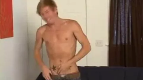 Rothaariger Aktiver fickt seinen Partner wild