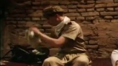 Minet blond salope baisé par 2 rebeus