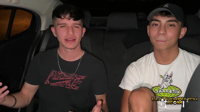 Breed Me sul sedile posteriore