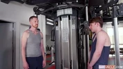 Gimnasio solo para nosotros – Eric Charming & Brody Kayman