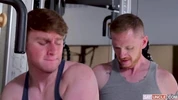 Gimnasio solo para nosotros – Eric Charming & Brody Kayman