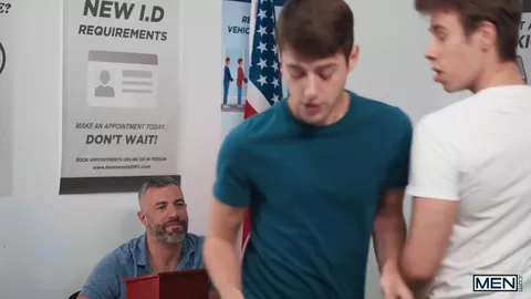 Heiß auf die Urne — Cole Connor & Joey Mills