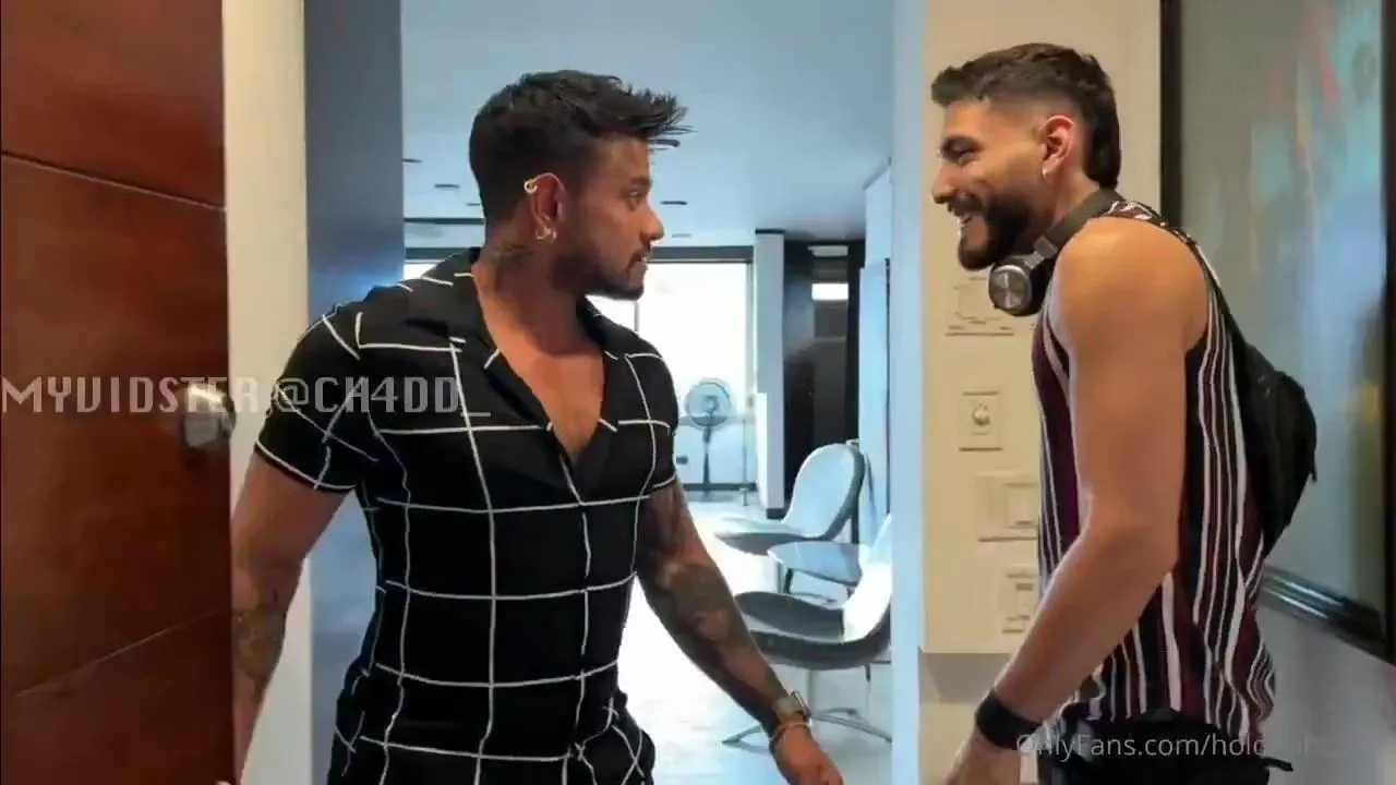 He secretly fucks his boyfriends best friend