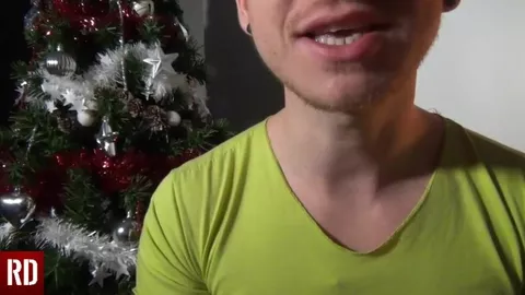 Guillermo es rellenado como un pavo por Thiago