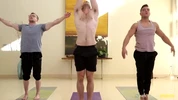 Alongamento de yoga — Brandon Moore & Jordan Boss