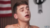 Joey Mills & Javao — der Navy-Twink wird durchgenommen