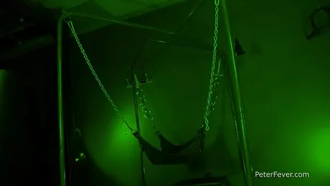 Zombie Cum Suckers Ep. 3 — Una real patada en el culo