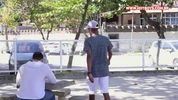 Chubby es rellenado por un tipo duro