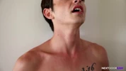 Flechazo por el inquilino – Markie More & Grayson Lange