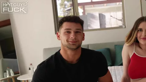 Primo rimjob per il giga manzo Zack Dickson dalla specialista Lindsay Lee!