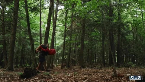 Le rôdeur des bois – Chuck Conrad & Sam Ledger