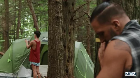 Der Waldschleicher – Chuck Conrad & Sam Ledger