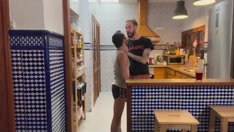 Sodomizzato da un tipo spagnolo