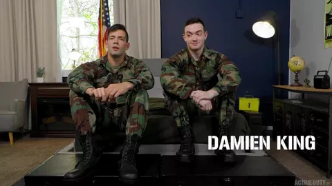 Julian Brady & Damien King – Damien domine le trou de Julian