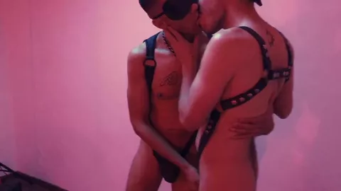 Orgia bondage kinky a Città del Messico con Dominic Cain e amici