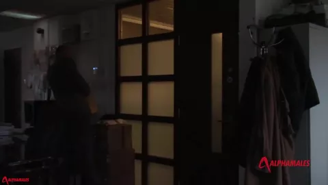 Marco Sessions & Daniel Dias – Perdón, jefe, tengo que follar