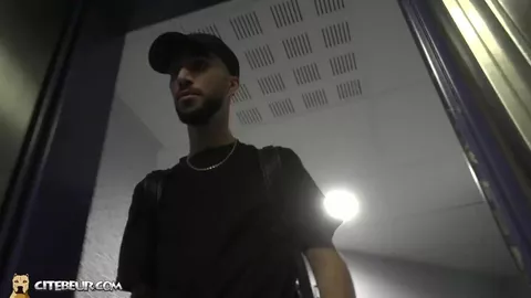 Arabe soumis à son thug