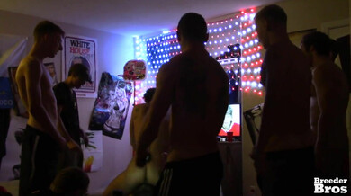 La serpillière a sperme de la coloc