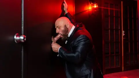 Tux Glory 2 – Leo Bacchus & Mark Vallant