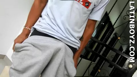 Chicos twink latinos bisexuales – Dario