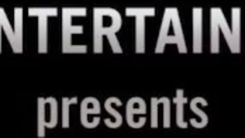 Kosta Viking se folla a Alex Cabrera