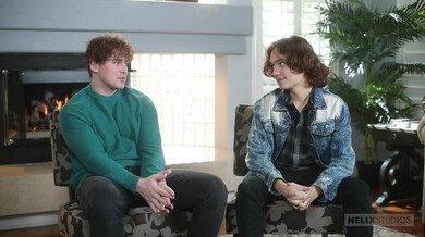 Josh Brady desvirgina CJ Parker