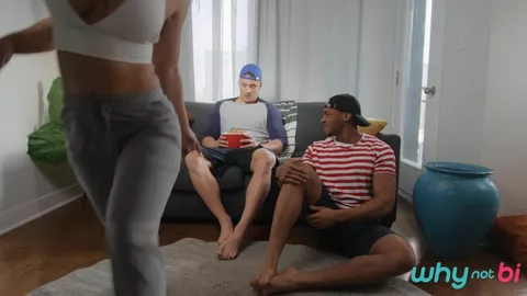 La main au panier – Laura Fox, Trent King, Malik Delgaty