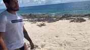 Alejo Ospina – Pompino a uno sconosciuto in spiaggia