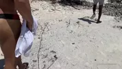 Alejo Ospina – Pompino a uno sconosciuto in spiaggia