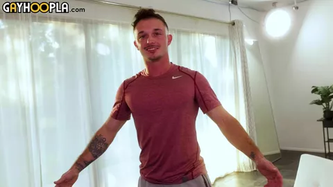 Le joueur de baseball Jack Gray nous montre ses talents de branleur