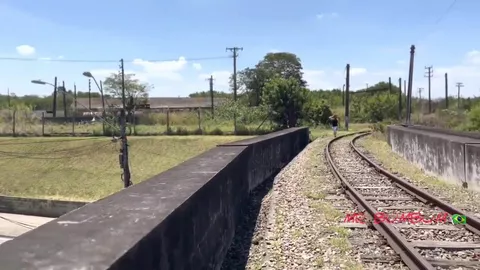 Mr. BumBum Brazil scopato bareback in treno
