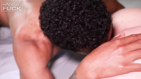 Le mannequin abercrombie Isaiah Ortega baise Lindsay Lee