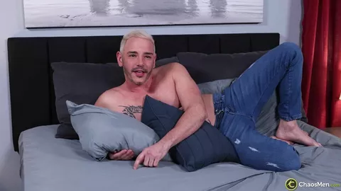 Rego Bello – Solo gay