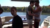 Orgie auf einer Bootsfahrt – Oliver Beck, Jax Thirio, Dalton Riley & Caleb Morphy