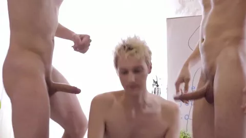 Três amigos aprontando safadeza