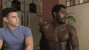 Oliver Hunt chevauche la bite de Shy Montana