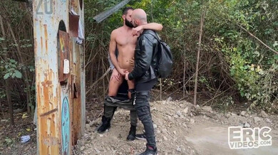 Profusion de sperme – Blue Eyes, Wolf Rayet & Xander