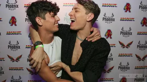 Backstage mit den Twinks von Helix Studios