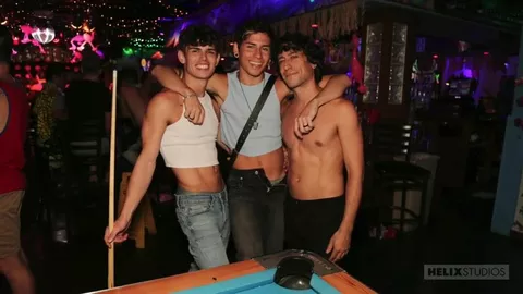 Backstage mit den Twinks von Helix Studios