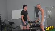 Gran orgía en el gimnasio