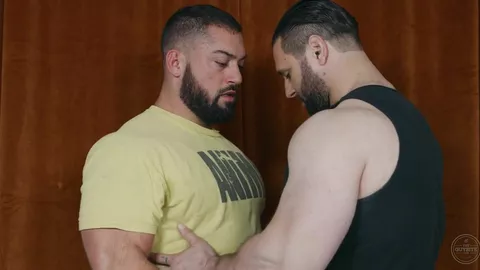 Monstah Men scopano raw