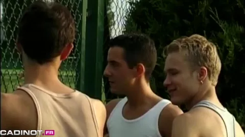 Deux bites pour un teen bloin