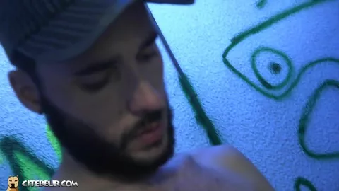 Ficktreffen im Plattenbau