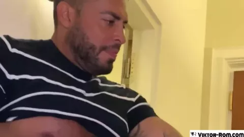 Macarra destrozado como una puta