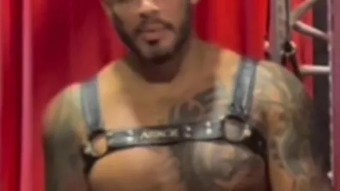 Avec Viktor Rom au sex-club