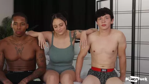 Slate Powers aime le sexe avec le couple hétéro Mick Rocket et Melody Foxx!