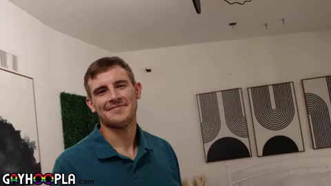 Le mec timide du Midwest Neil Alistar branle sa bite pour vous!