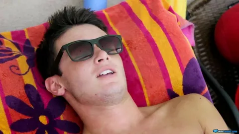 Gros paquet et grosse éjac – Damon Archer