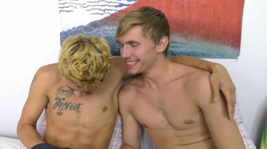 Darron & Chris im Flip-Fuck im Internat